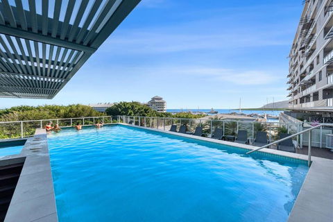 Aqua Vista At Harbour Lights - Poolside Panorama - Yamba Accommodation 1