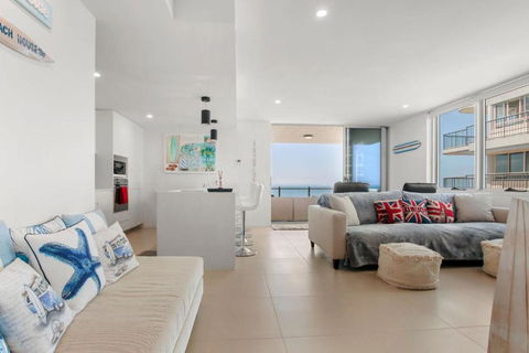 Aquaview Unit 604, 29 Canberra Tce, Kings Beach - Yamba Accommodation 0