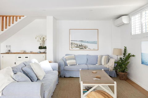 Arabella - 2 Bedroom Holiday House Nelson Bay - Yamba Accommodation 2