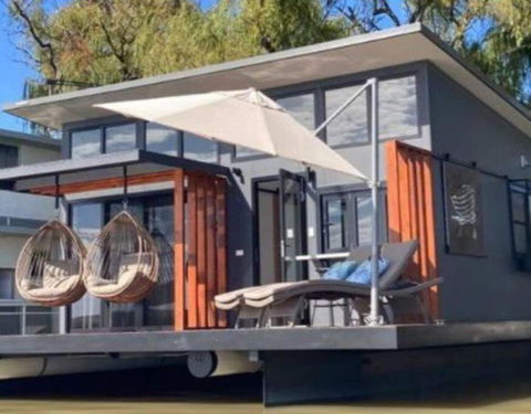 Ark-imedes - Unique Float Home On The Murray River - Yamba Accommodation 3