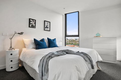 Art Deco - City View Nest - Yamba Accommodation 2