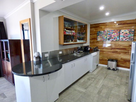 ArtHOUSE Beachfront Accommodation - Yamba Accommodation 3