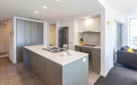 Artique Surfers Paradise - Official - Yamba Accommodation 2