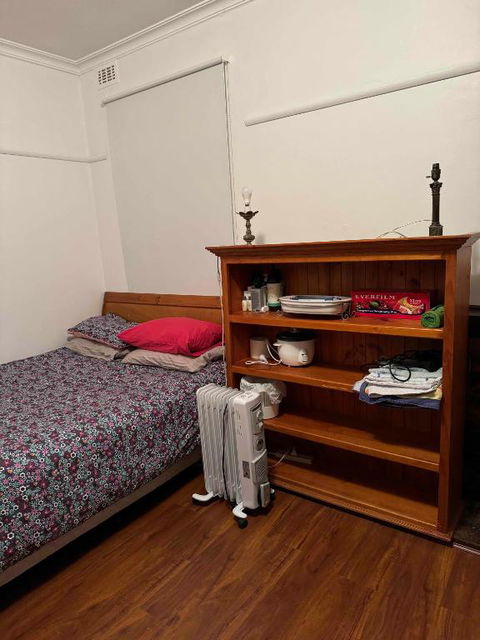 Ashburton Big Room With Shared Bathroom 1 - Yamba Accommodation 2