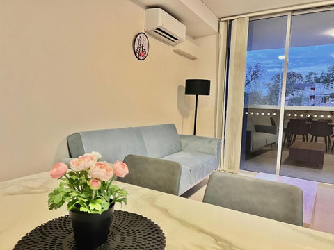 Ashfield 2 Br Apt Bus&Train Shop Parking - Yamba Accommodation 3