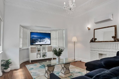 Ashgrove Home - Yamba Accommodation 1