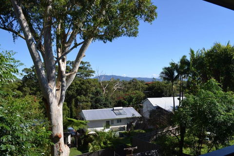 Ashmore - Yamba Accommodation 0