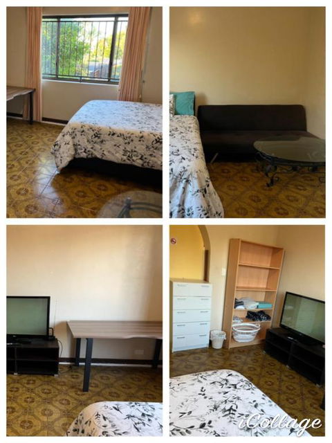 Aspley Bedroom & Share Bathroom With Other Guests - Yamba Accommodation 0