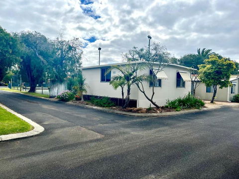 At Busso Cabin 56 - Yamba Accommodation 1