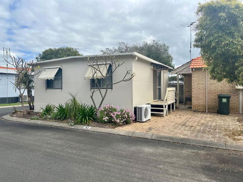 At Busso Cabin 56 - Yamba Accommodation 3
