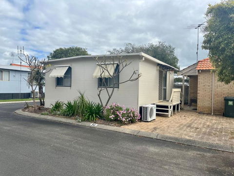 At Busso Cabin 56 - Yamba Accommodation 2