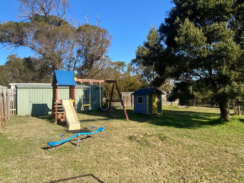 At HOME On HOLMES - Yamba Accommodation 1
