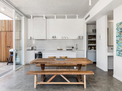 Audrey - Yamba Accommodation 4