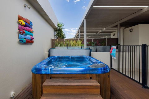 Aura 10 Shoal Bay - Yamba Accommodation 1