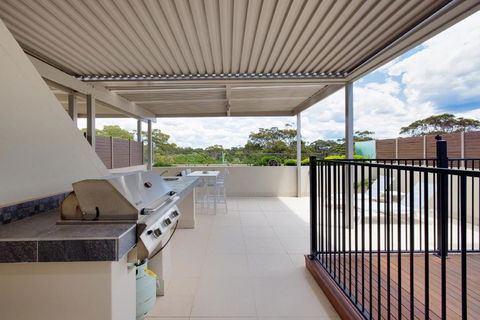 Aura 10 Shoal Bay - Yamba Accommodation 3
