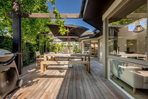 Aura Hot Tub Retreat - Unique Cedar Hot Tub Experience, 650m To Tyrone Foreshore - Yamba Accommodation 3