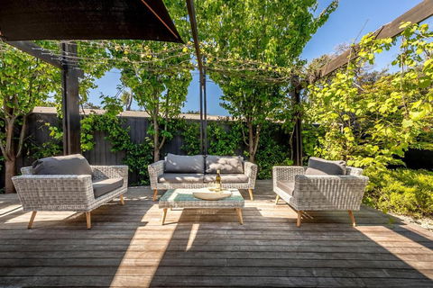 Aura Hot Tub Retreat - Unique Cedar Hot Tub Experience, 650m To Tyrone Foreshore - Yamba Accommodation 4