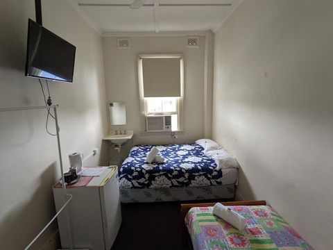 Australian Hotel - Yamba Accommodation 4