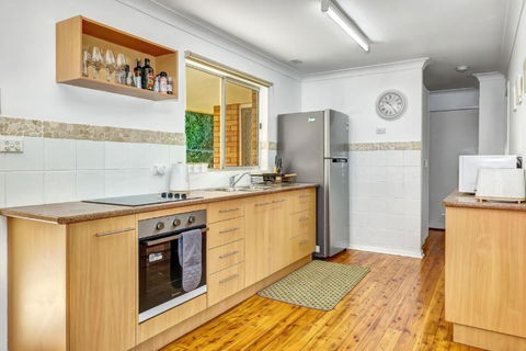 Avalon 2 - Yamba Accommodation 4