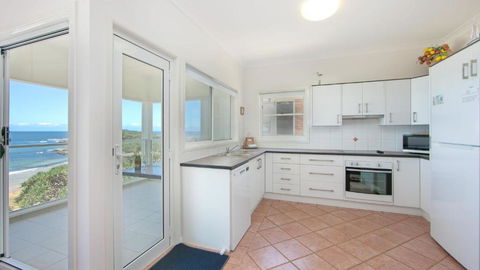 Avalon 4 - Yamba Accommodation 2