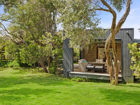 Avonlea Sorrento Holiday House - Yamba Accommodation 0