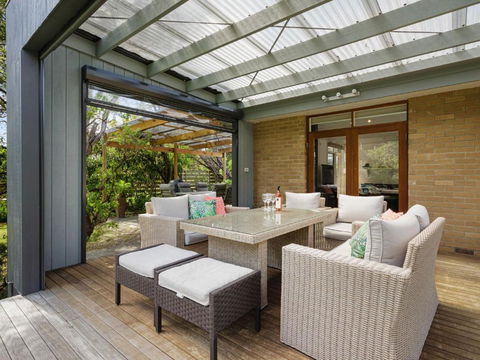 Avonlea Sorrento Holiday House - Yamba Accommodation 4