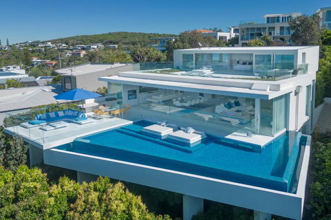 Azure - Yamba Accommodation 1