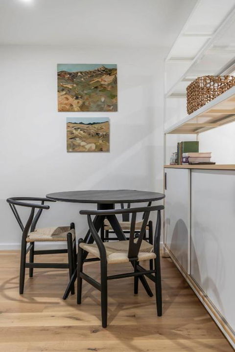 Architectural Delight On Lonsdale - Yamba Accommodation 4