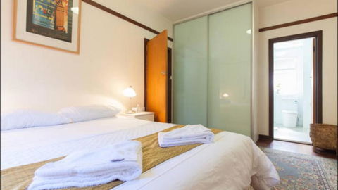B4 Crawley Apartment 1 BRM & Sleepout Near UWA - Yamba Accommodation 2