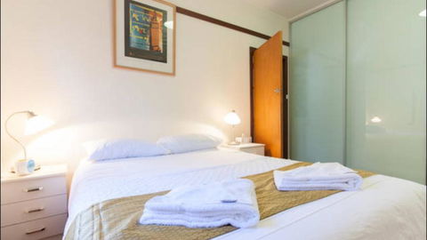 B4 Crawley Apartment 1 BRM & Sleepout Near UWA - Yamba Accommodation 0