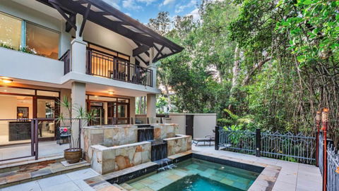 BAHAMA At Temple Tranquility - Yamba Accommodation 1