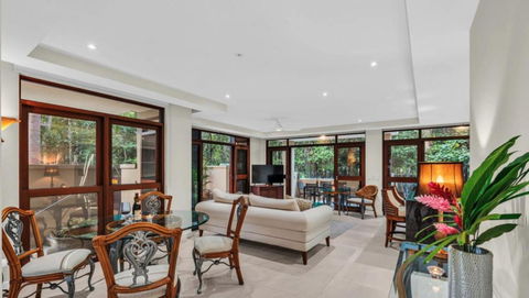 BAHAMA At Temple Tranquility - Yamba Accommodation 4