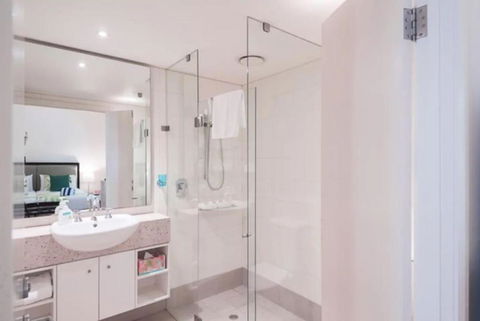 Azure Harmony - A Breezy Hideaway At The Beach Club - Yamba Accommodation 4