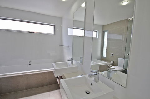 48 Boardrider Crescent, Mt Coolum - Pet Friendly, WiFi, Linen Incl. 500 BOND - Yamba Accommodation 8