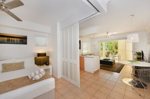 Port Douglas Apartments - Adults Only Oasis - Yamba Accommodation 30