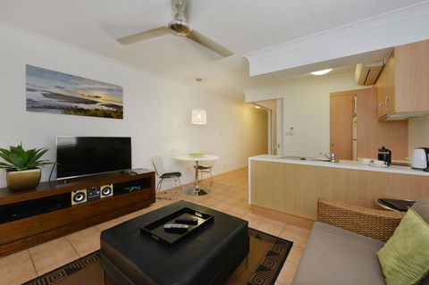 Port Douglas Apartments - Adults Only Oasis - Yamba Accommodation 23