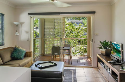 Port Douglas Apartments - Adults Only Oasis - Yamba Accommodation 33