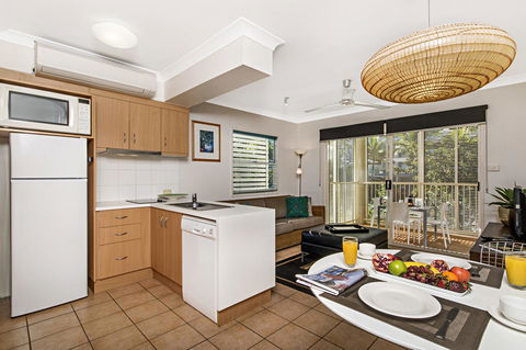 Port Douglas Apartments - Adults Only Oasis - Yamba Accommodation 15