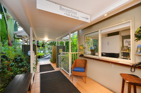 Port Douglas Apartments - Adults Only Oasis - Yamba Accommodation 16