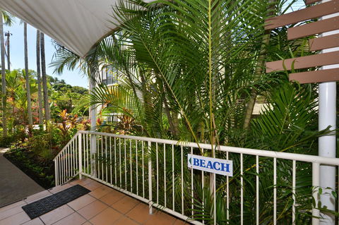 Port Douglas Apartments - Adults Only Oasis - Yamba Accommodation 26