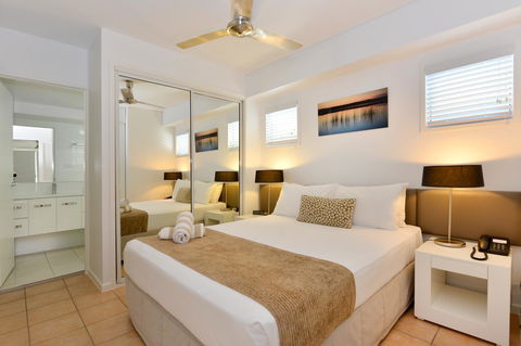 Port Douglas Apartments - Adults Only Oasis - Yamba Accommodation 29