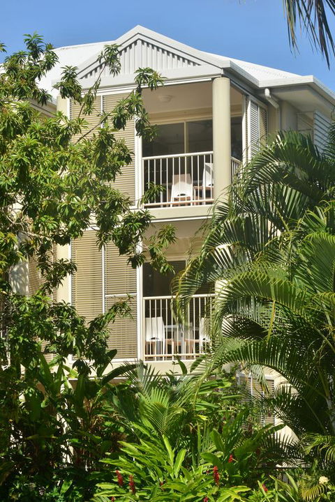 Port Douglas Apartments - Adults Only Oasis - Yamba Accommodation 25