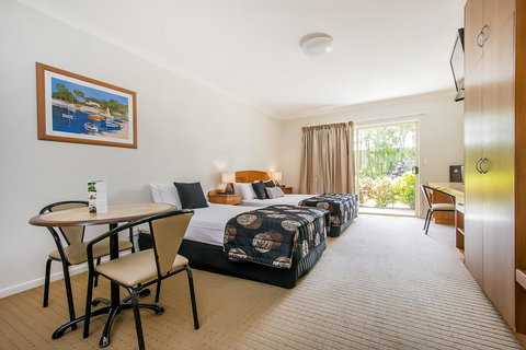 Shamrock Gardens Motel - Yamba Accommodation 11