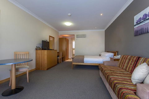 Eastgate On The Range Motel - Yamba Accommodation 4