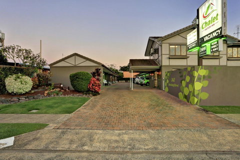 Chalet Motor Inn - Yamba Accommodation 7