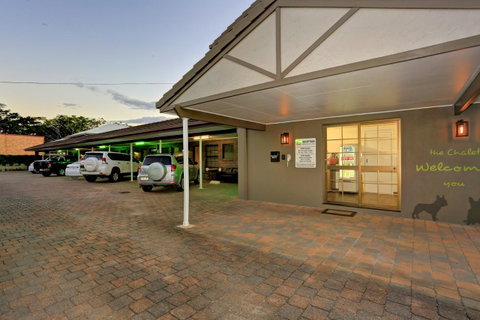 Chalet Motor Inn - Yamba Accommodation 9