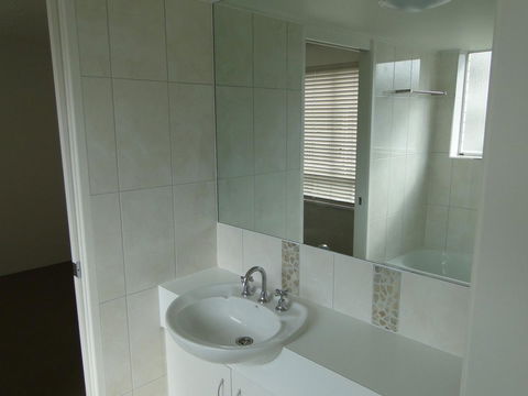 Bayview Harbourview Apartments - Yamba Accommodation 9