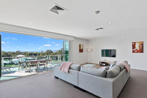 Akama Resort - Yamba Accommodation 27