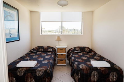 Crystal Beachfront Apartments - Yamba Accommodation 26