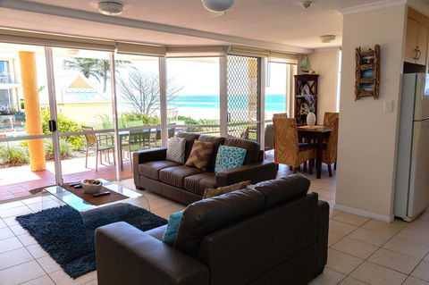 Crystal Beachfront Apartments - Yamba Accommodation 16